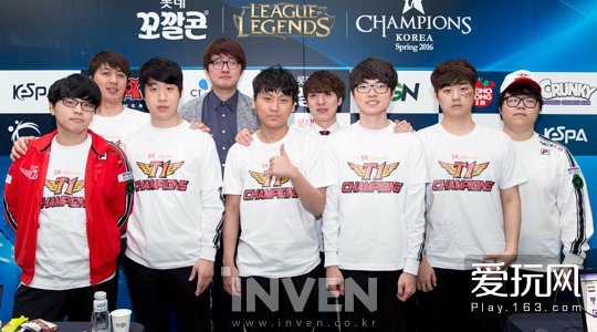 球串联起他 球串联起他